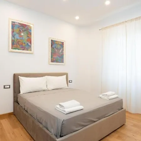 Apartment Casaboss Borgo Ognissanti Florenz
