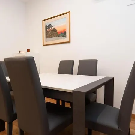 Apartment Casaboss Borgo Ognissanti Florenz